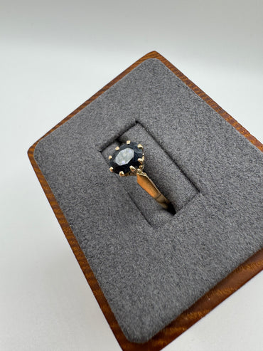 9ct gold sapphire ring