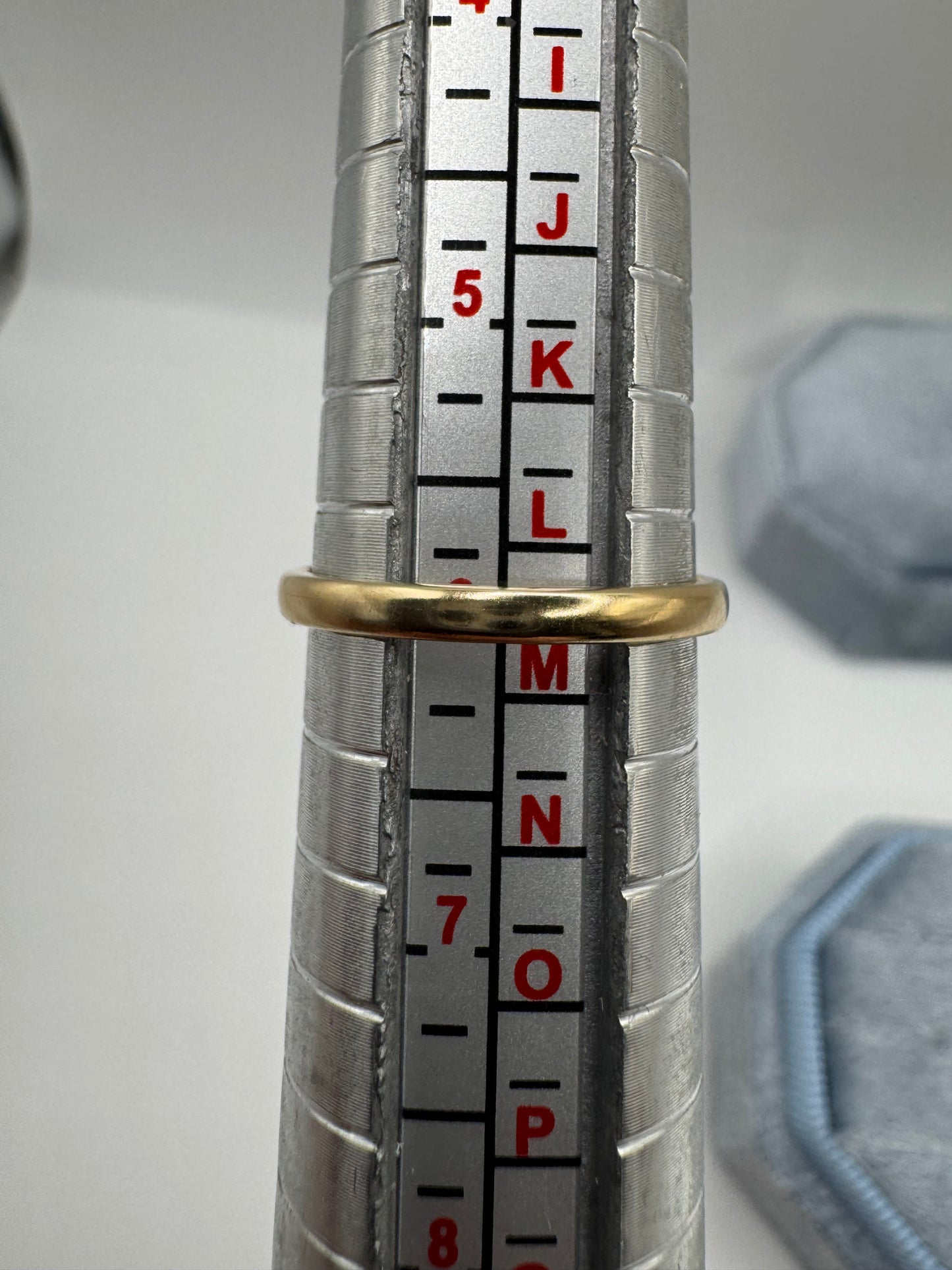 9ct gold plain band