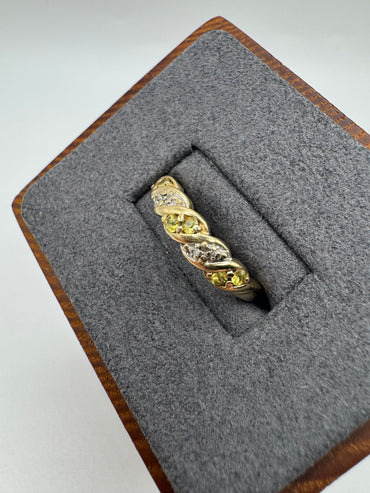 9ct gold yellow sapphire and diamond ring