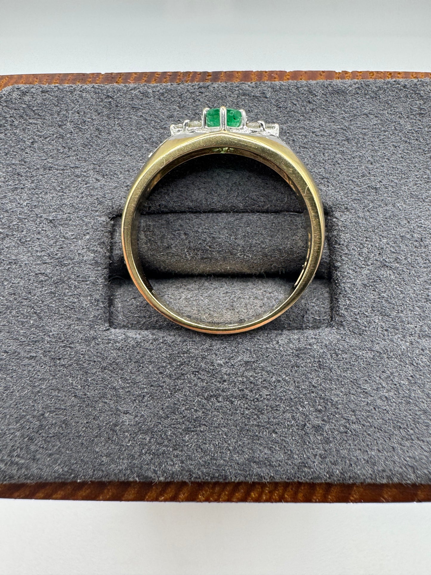 9ct gold emerald and diamond ring