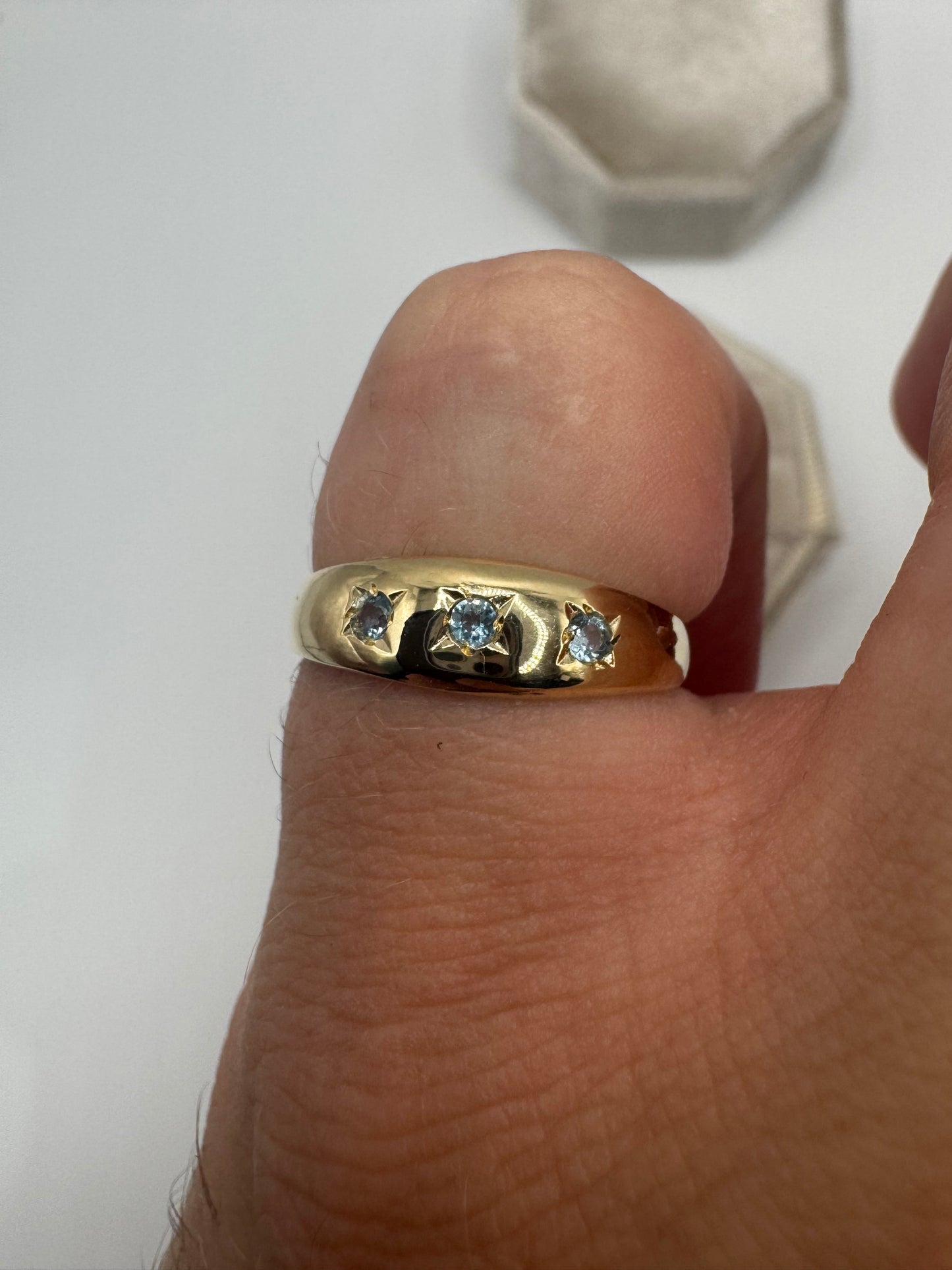 9ct gold topaz gypsy ring