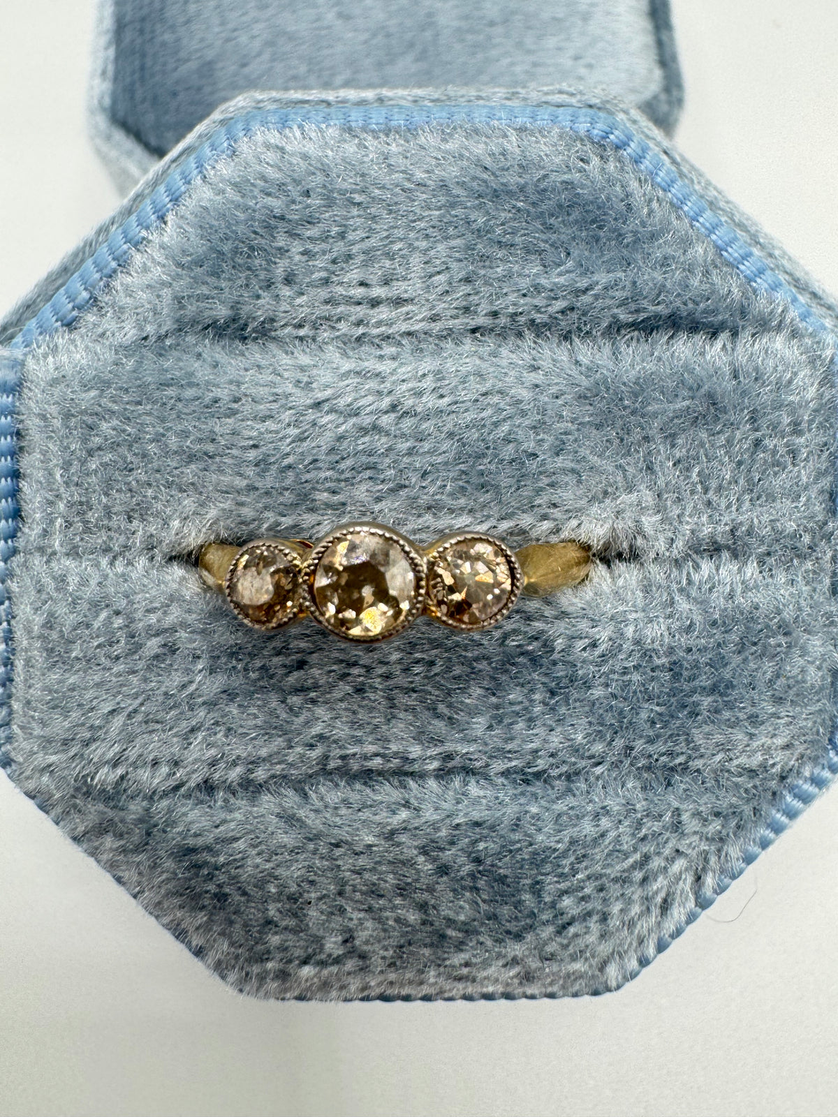 Antique 18ct gold diamond ring