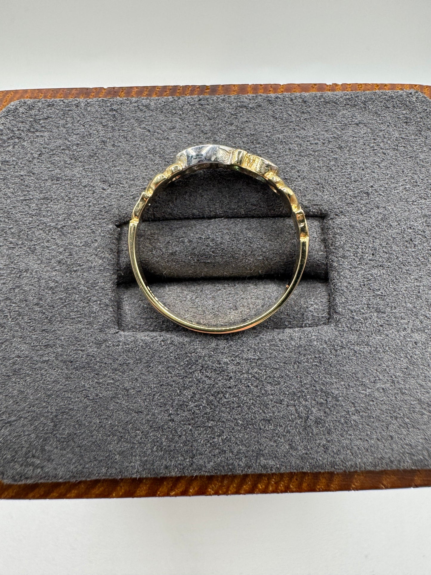 9ct gold emerald and diamond gypsy ring