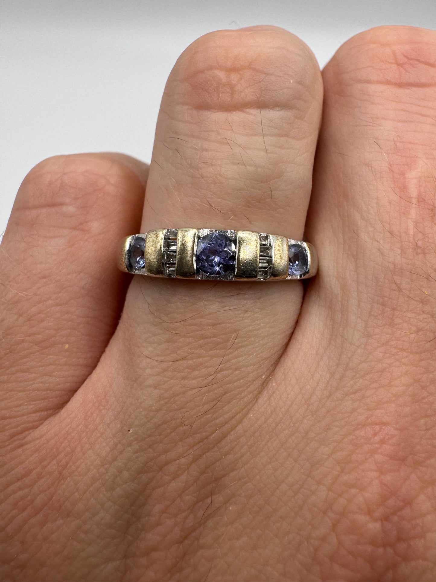 9ct white gold tanzanite and diamond  ring