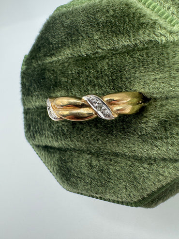 9ct gold diamond ring
