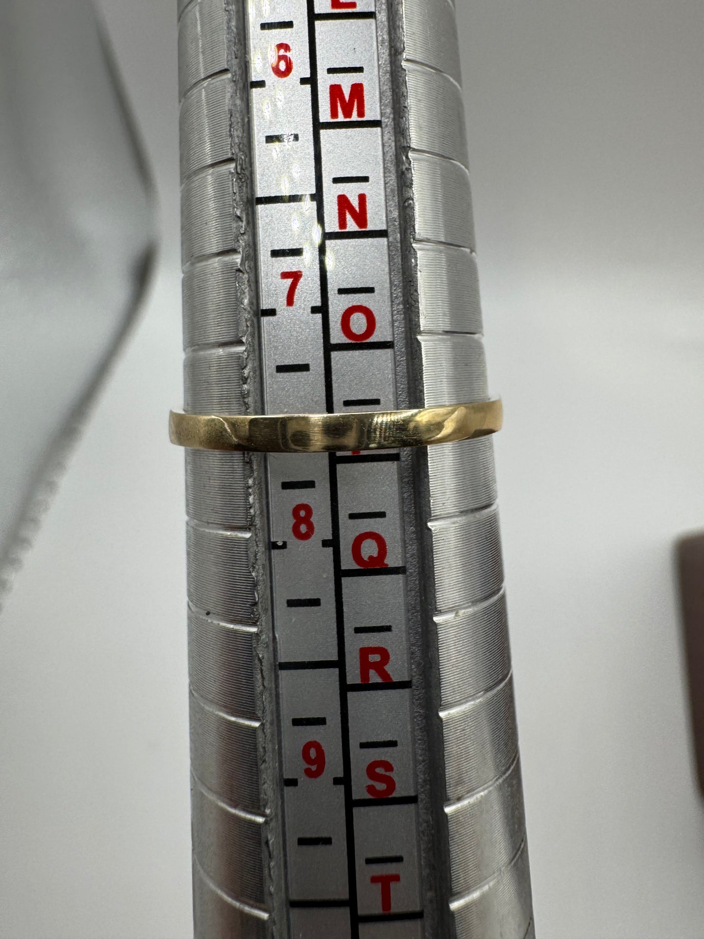 9ct gold sapphire ring