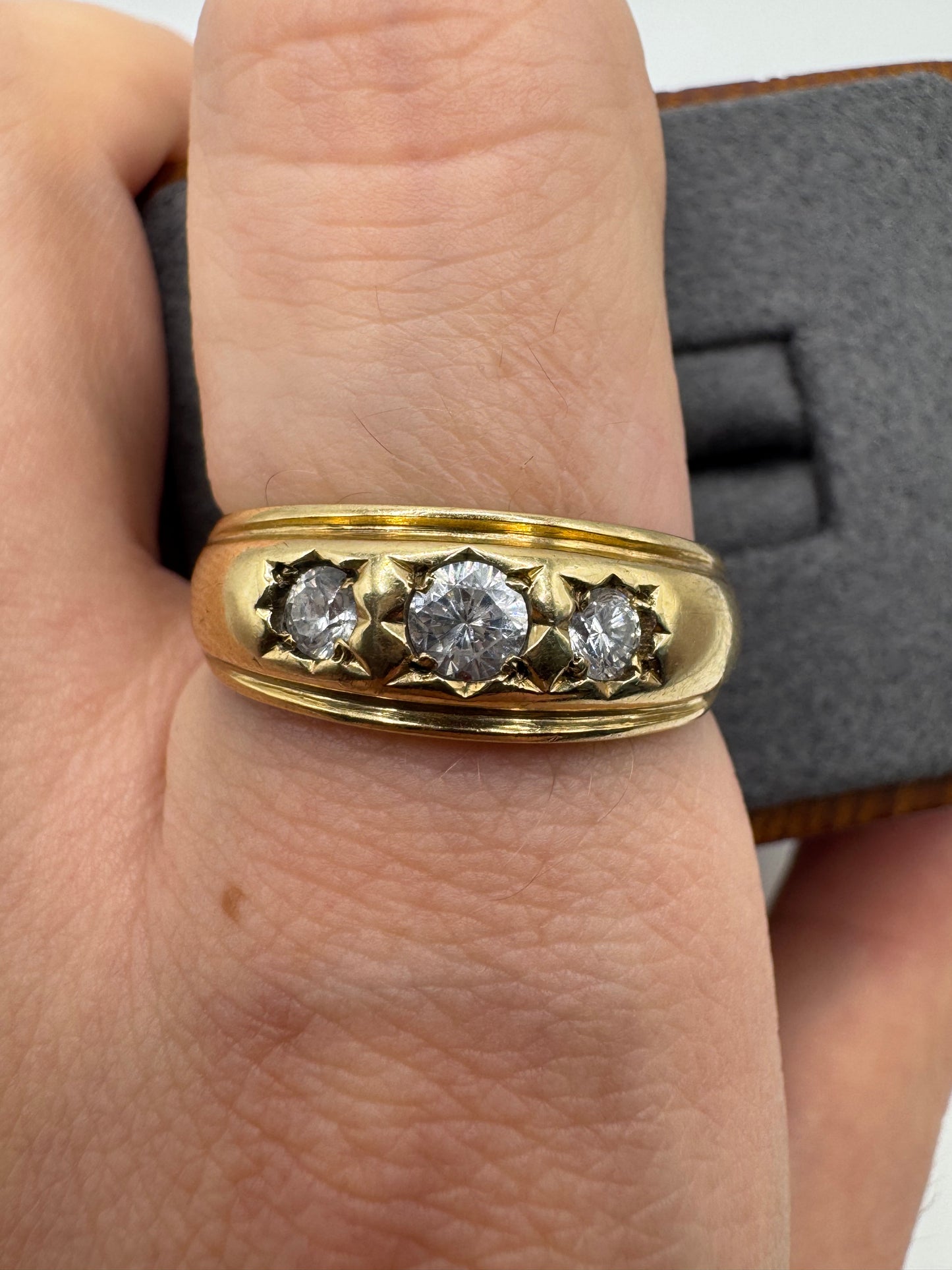 9ct gold cz gypsy ring