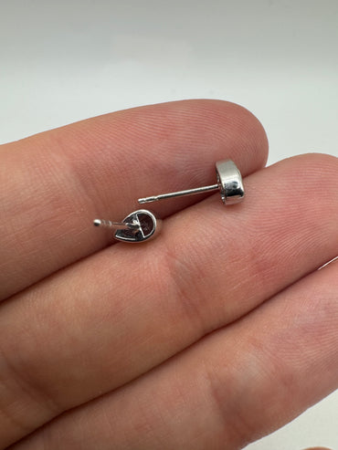 9ct white gold topaz earrings