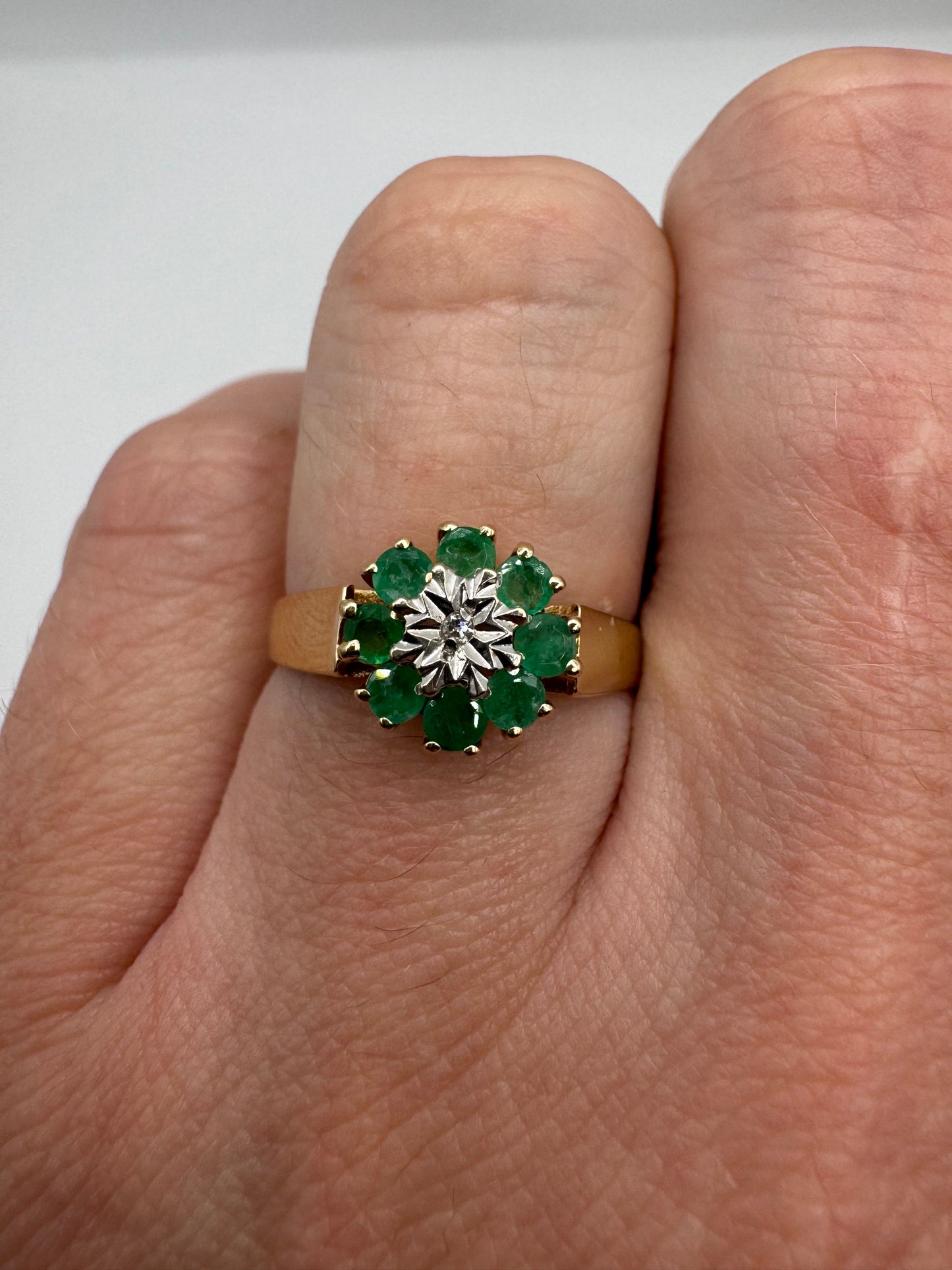9ct gold emerald and diamond ring