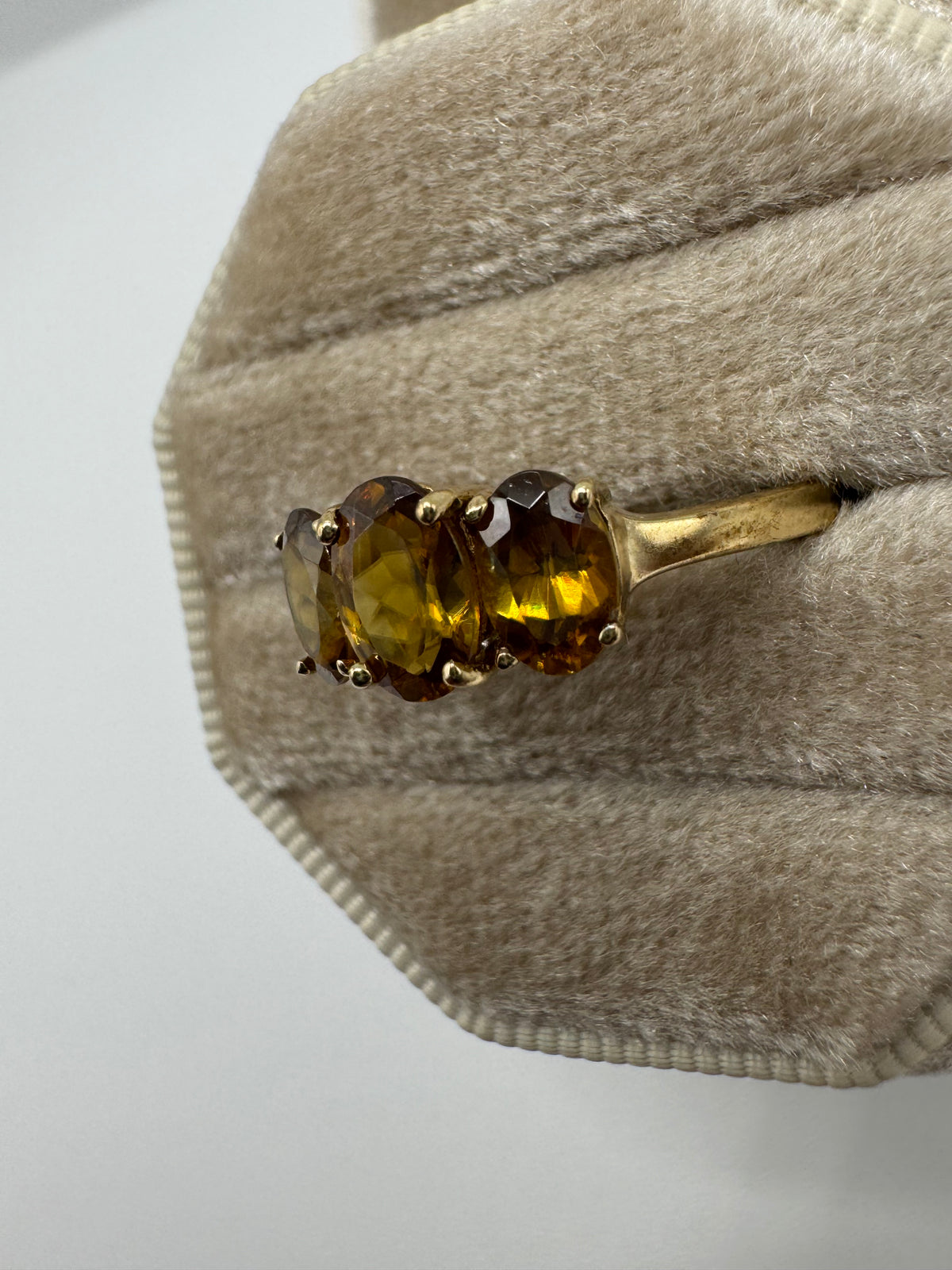 9ct gold citrine ring