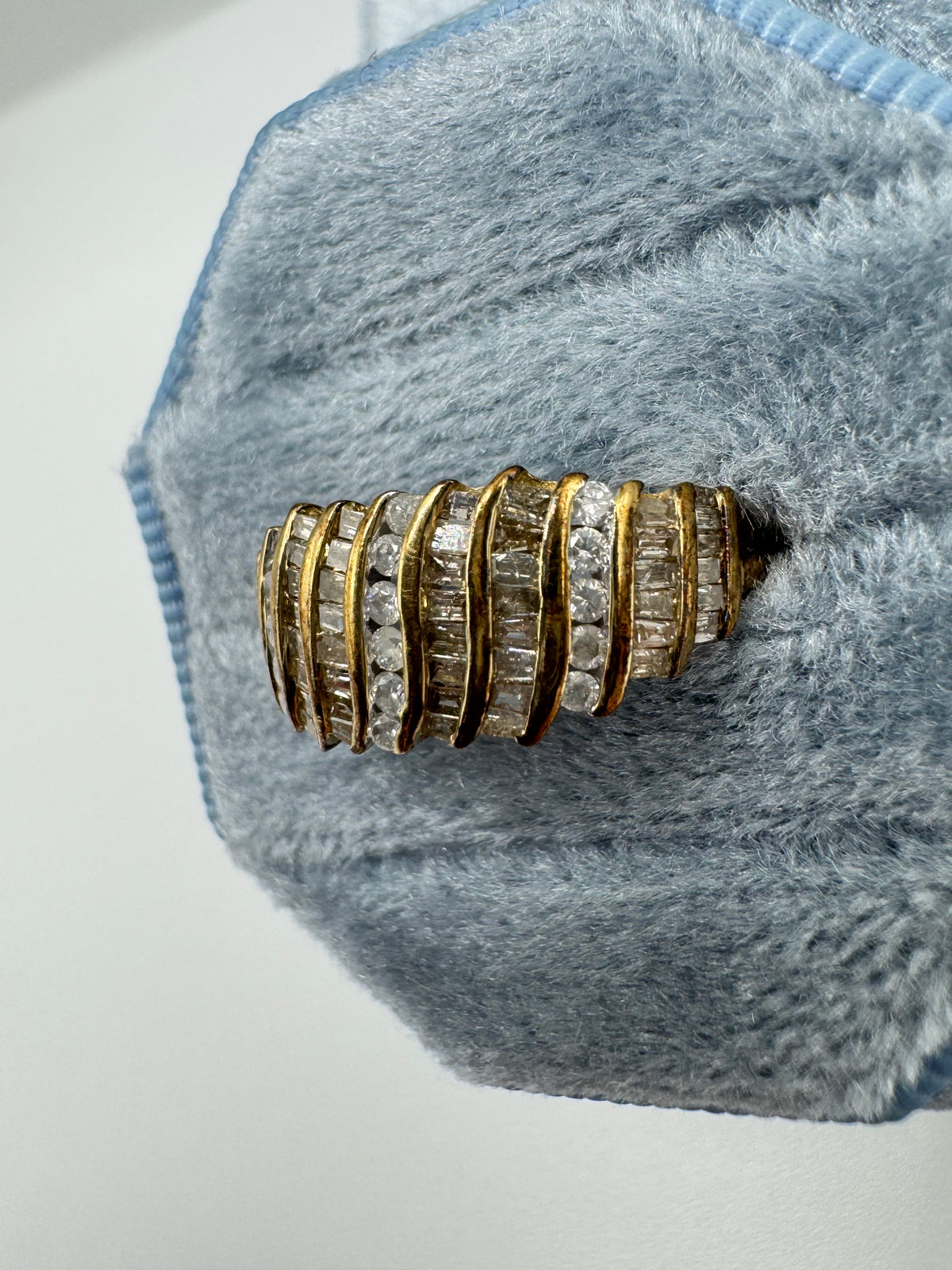9ct gold diamond ring