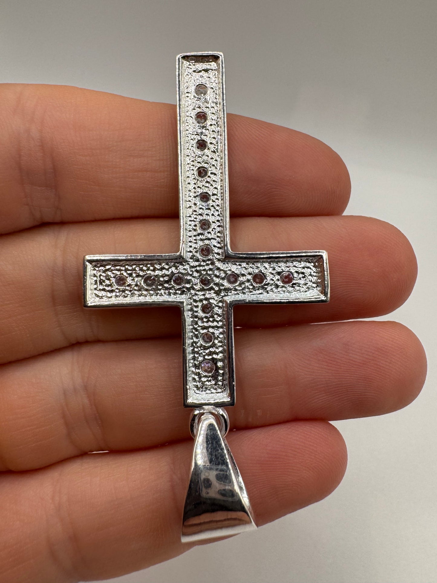 Silver cross pendant