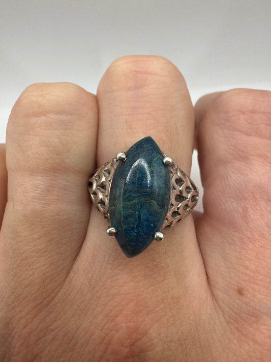Silver gemstone ring
