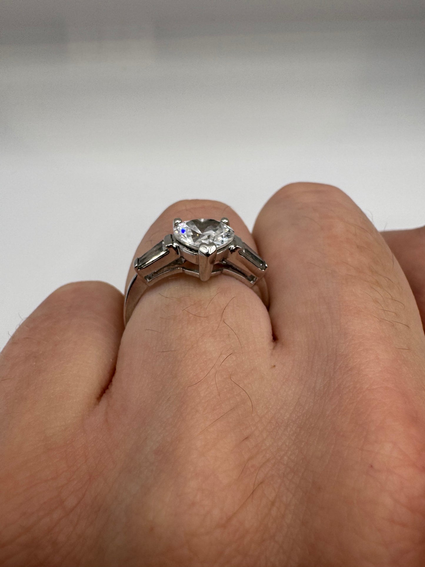 Silver cz heart ring (7.75-P)