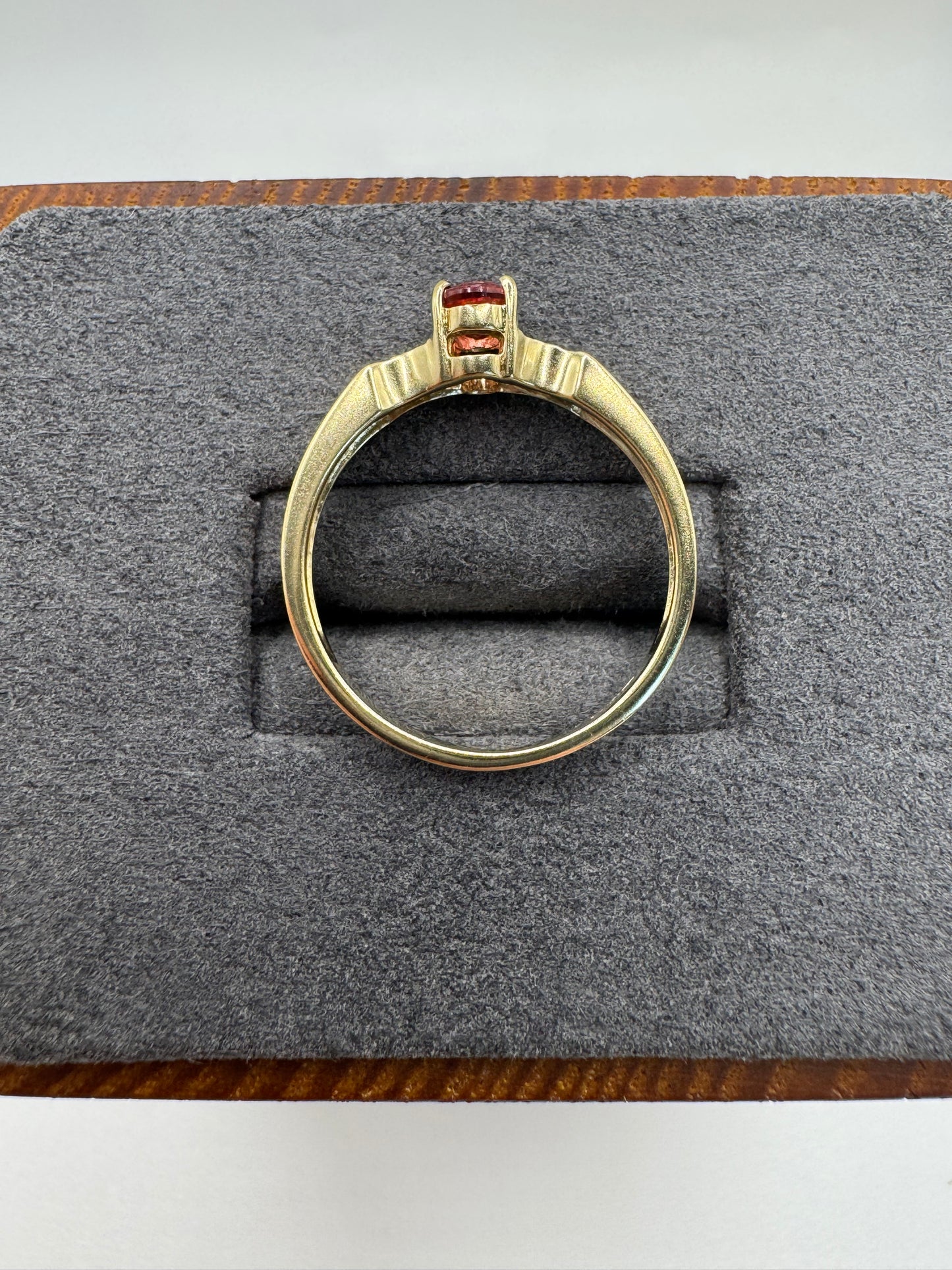 9ct gold spinel and diamond ring