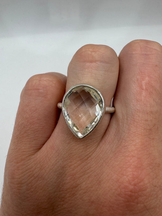 Silver gemstone ring