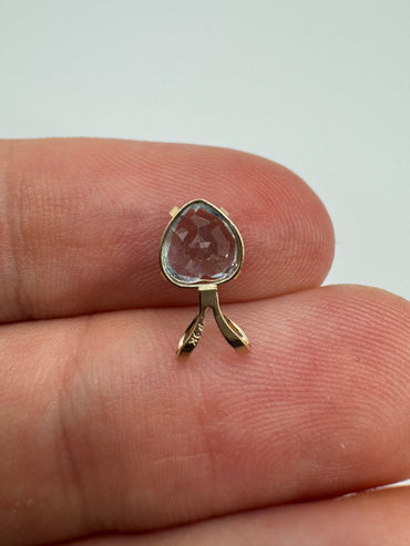9ct gold topaz heart pendant