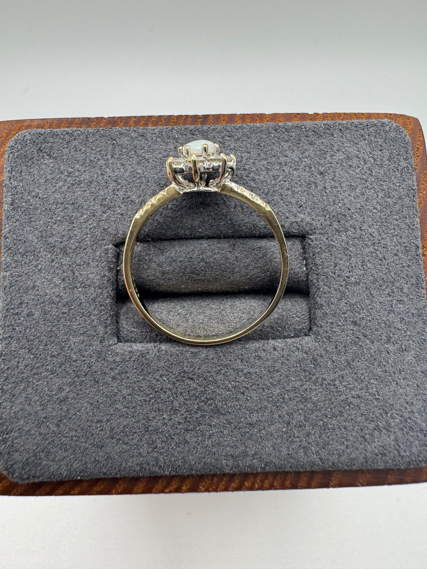 9ct gold opal and cz ring