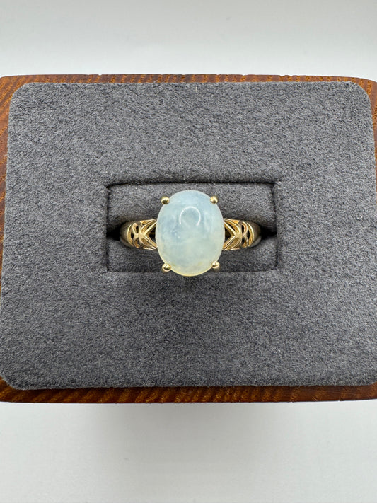 9ct gold chalcedony ring