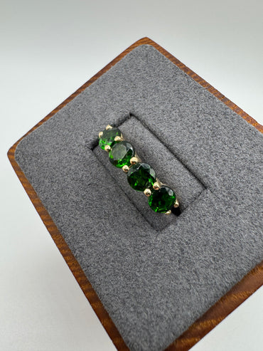 9ct gold diopside half eternity ring