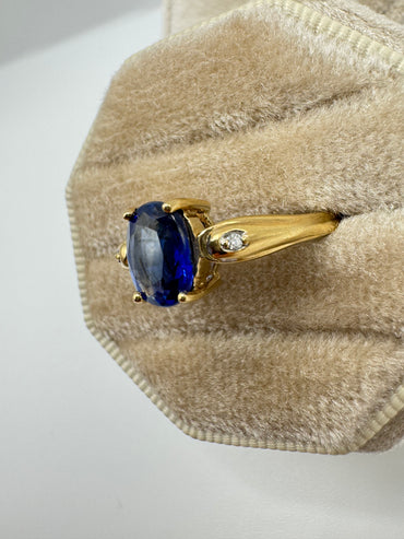 9ct gold kyanite and diamond ring
