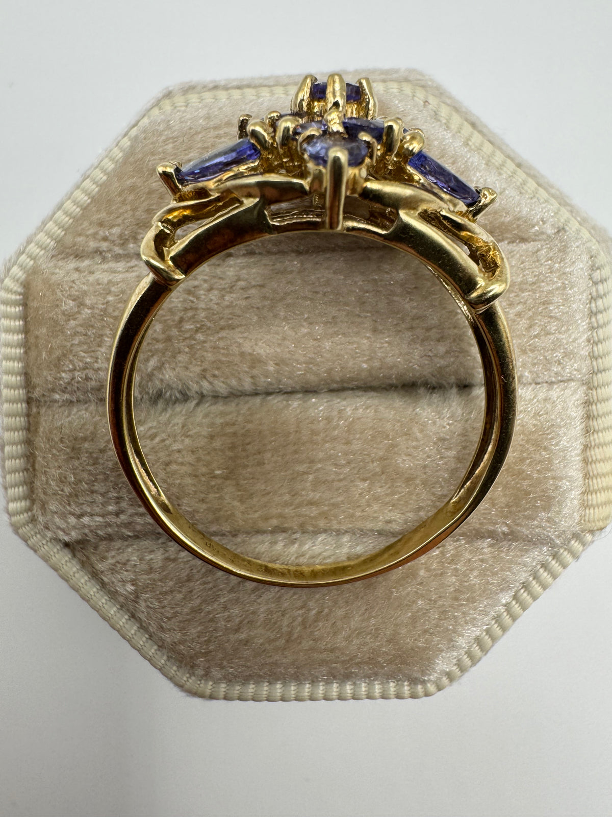 9ct gold tanzanite cluster ring