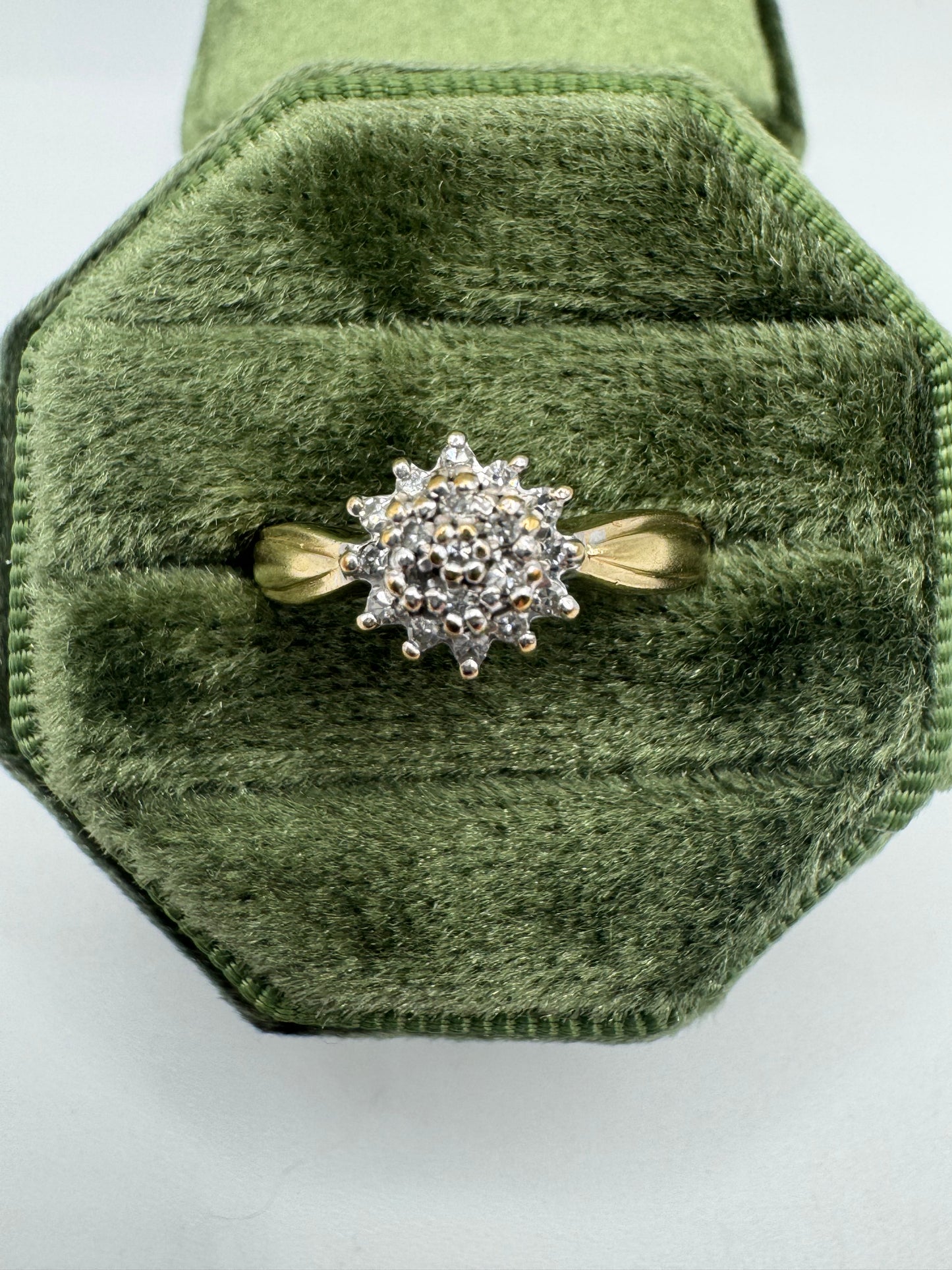 9ct gold 10 point diamond cluster ring