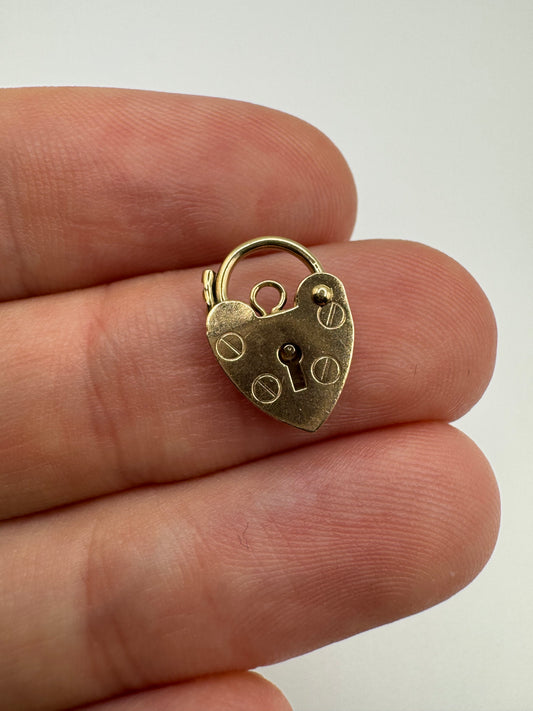 9ct gold padlock 42
