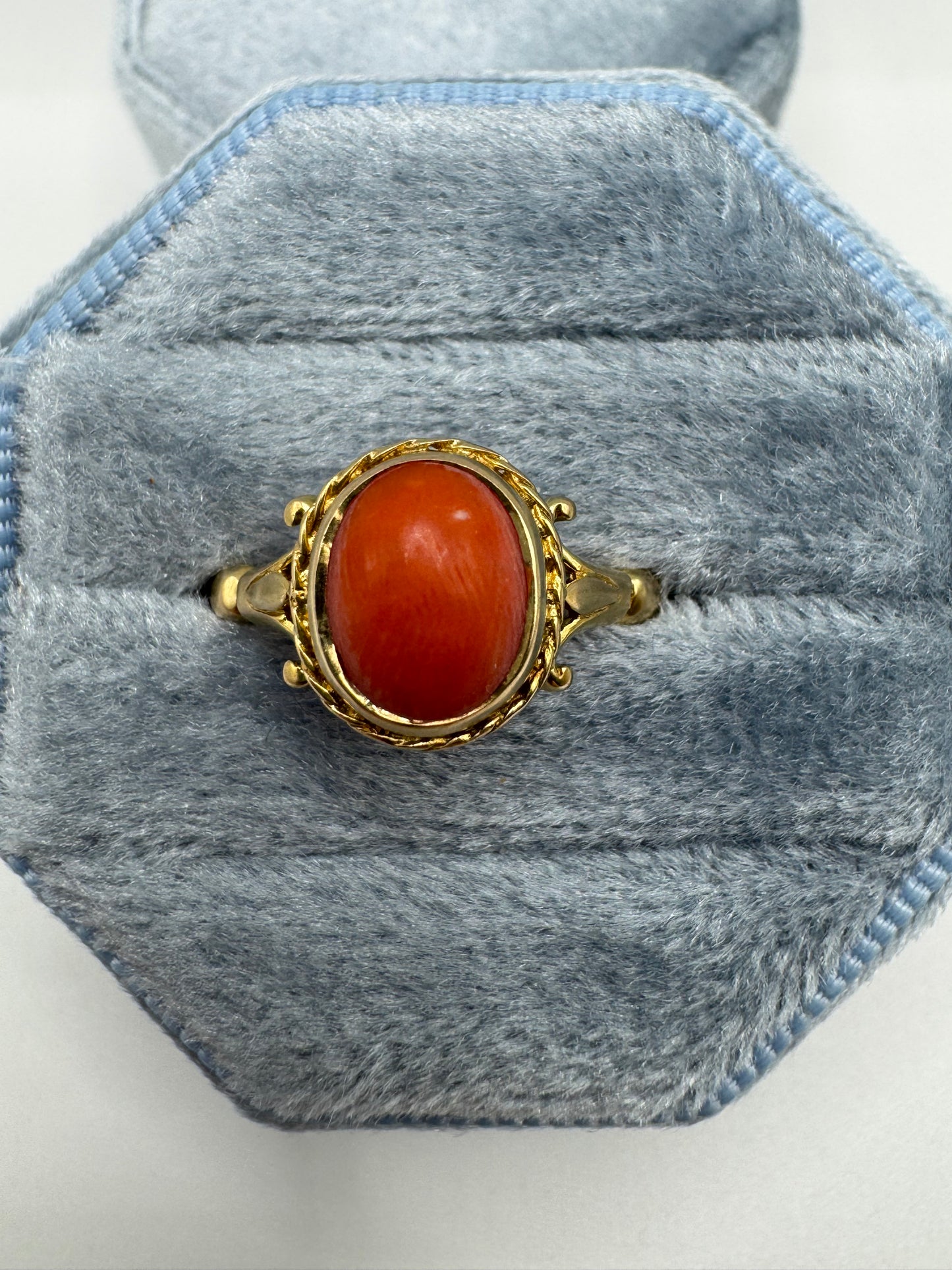 9ct gold coral ring
