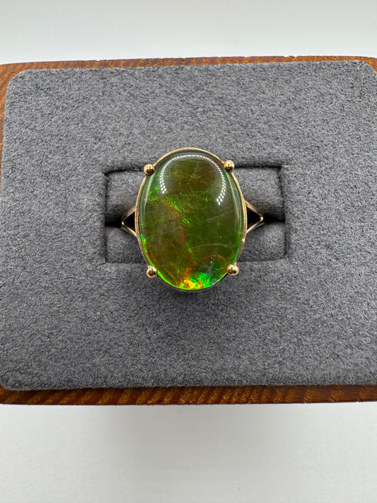 9ct gold ammolite ring