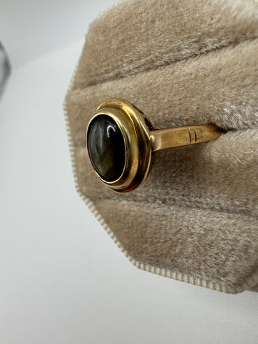 9ct gold star sapphire ring