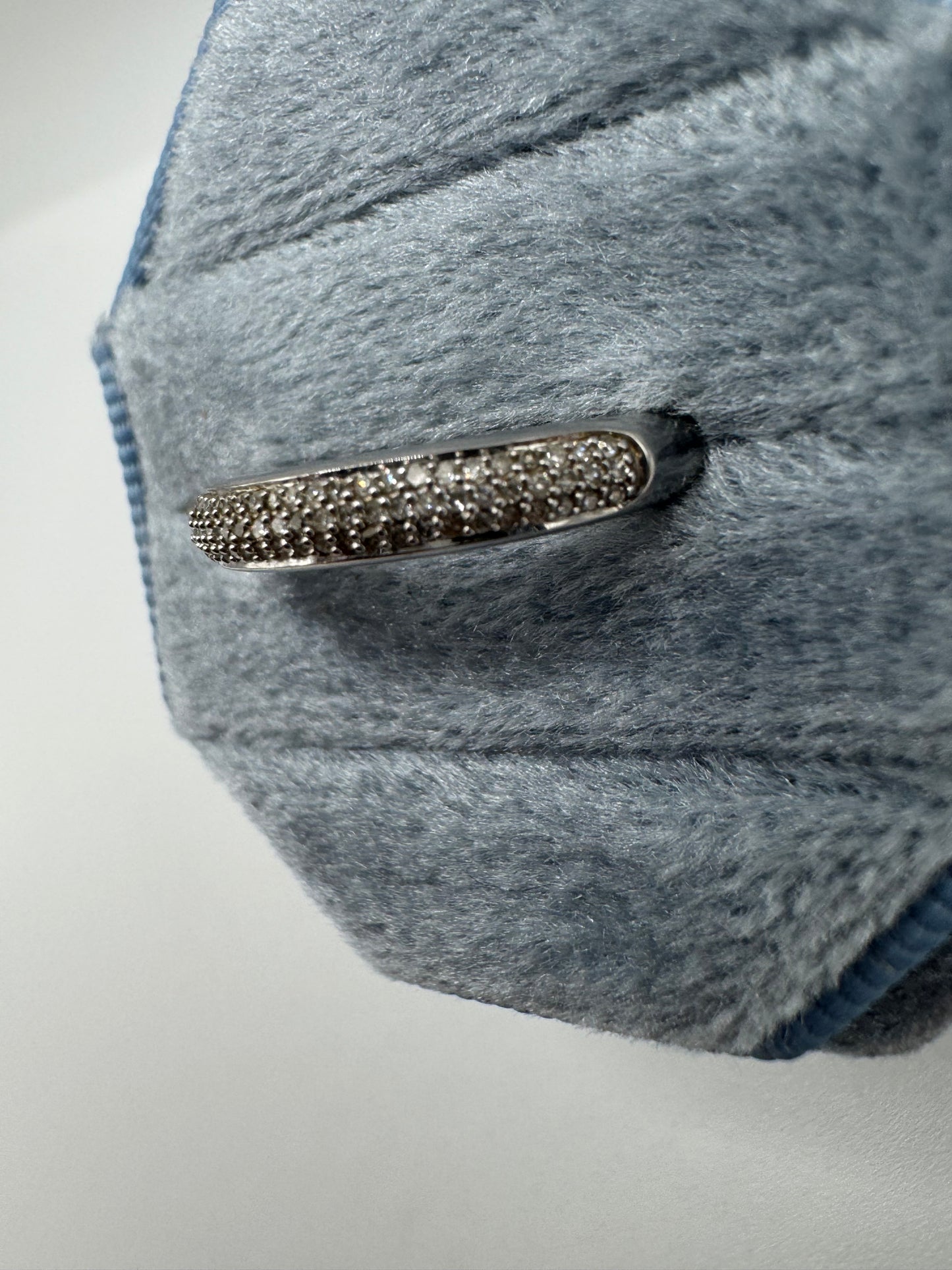 9ct white gold 12 point diamond cluster ring