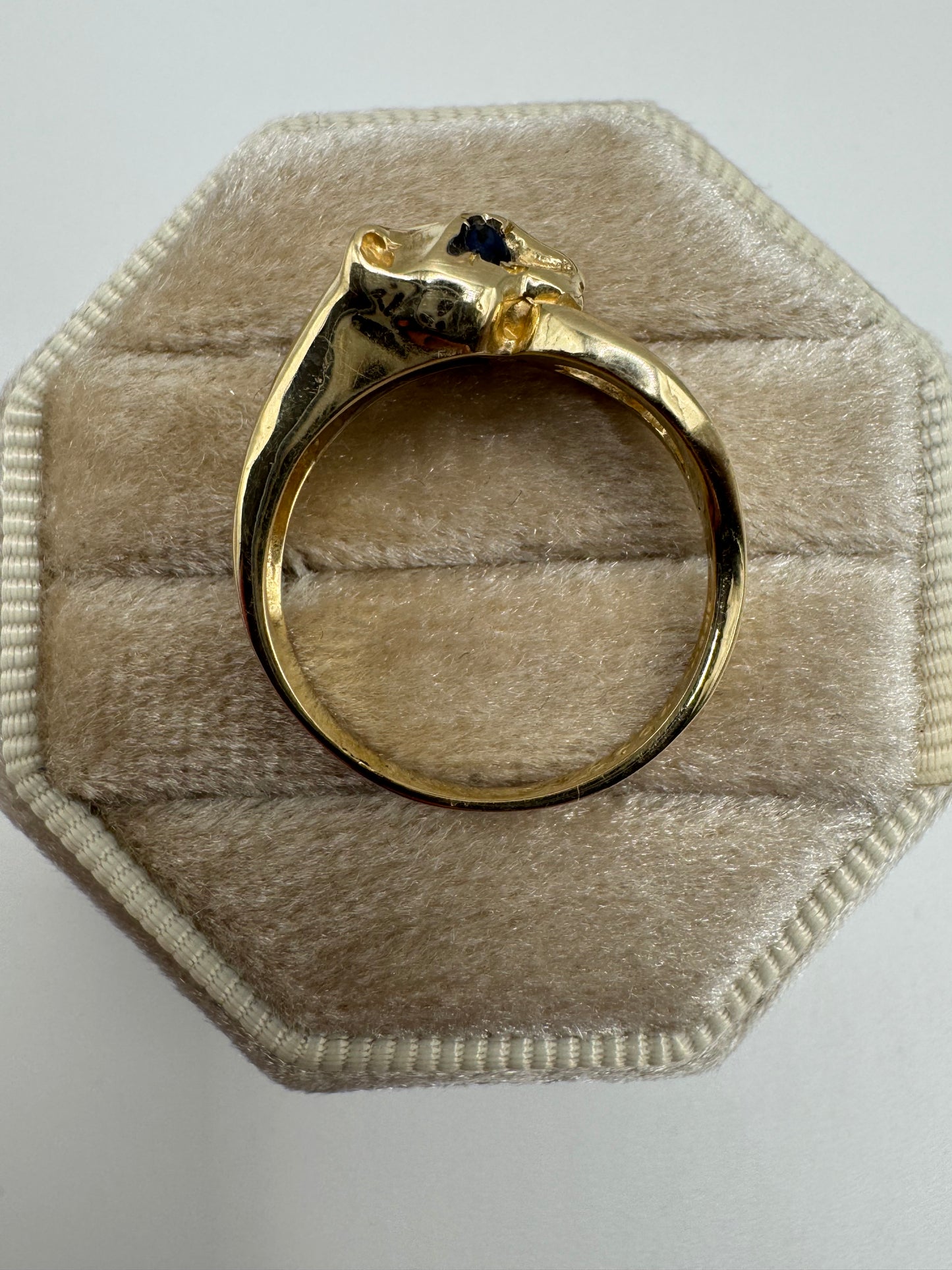 9ct gold sapphire panther ring