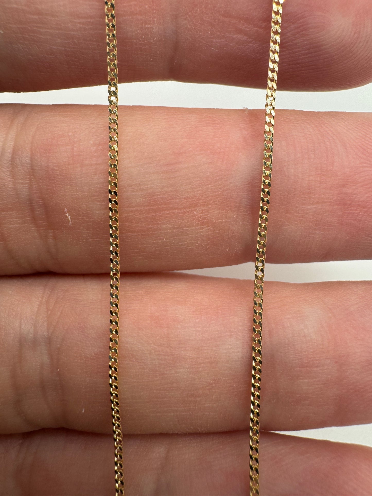 9ct gold curb chain 32