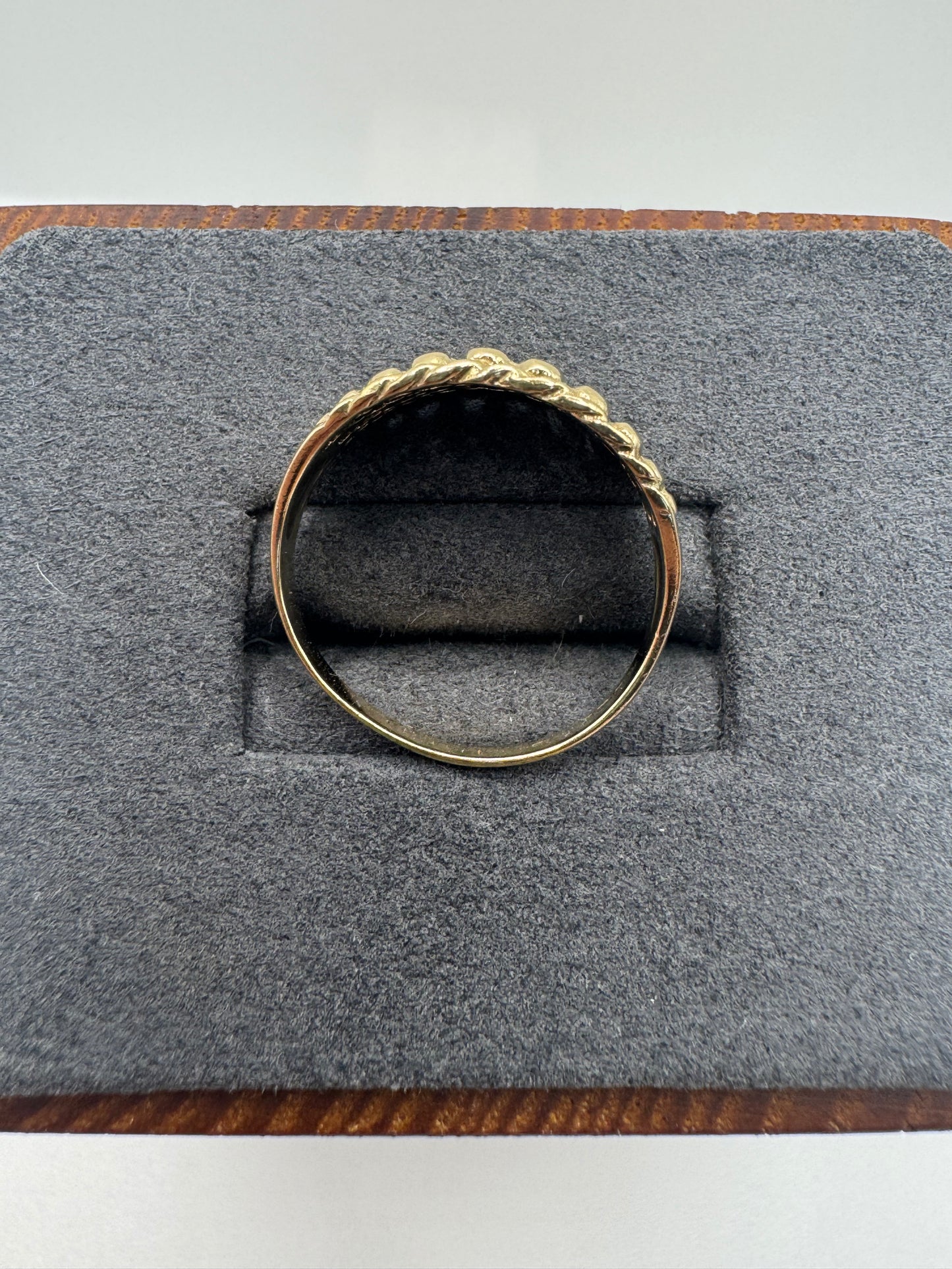 9ct gold keepers ring