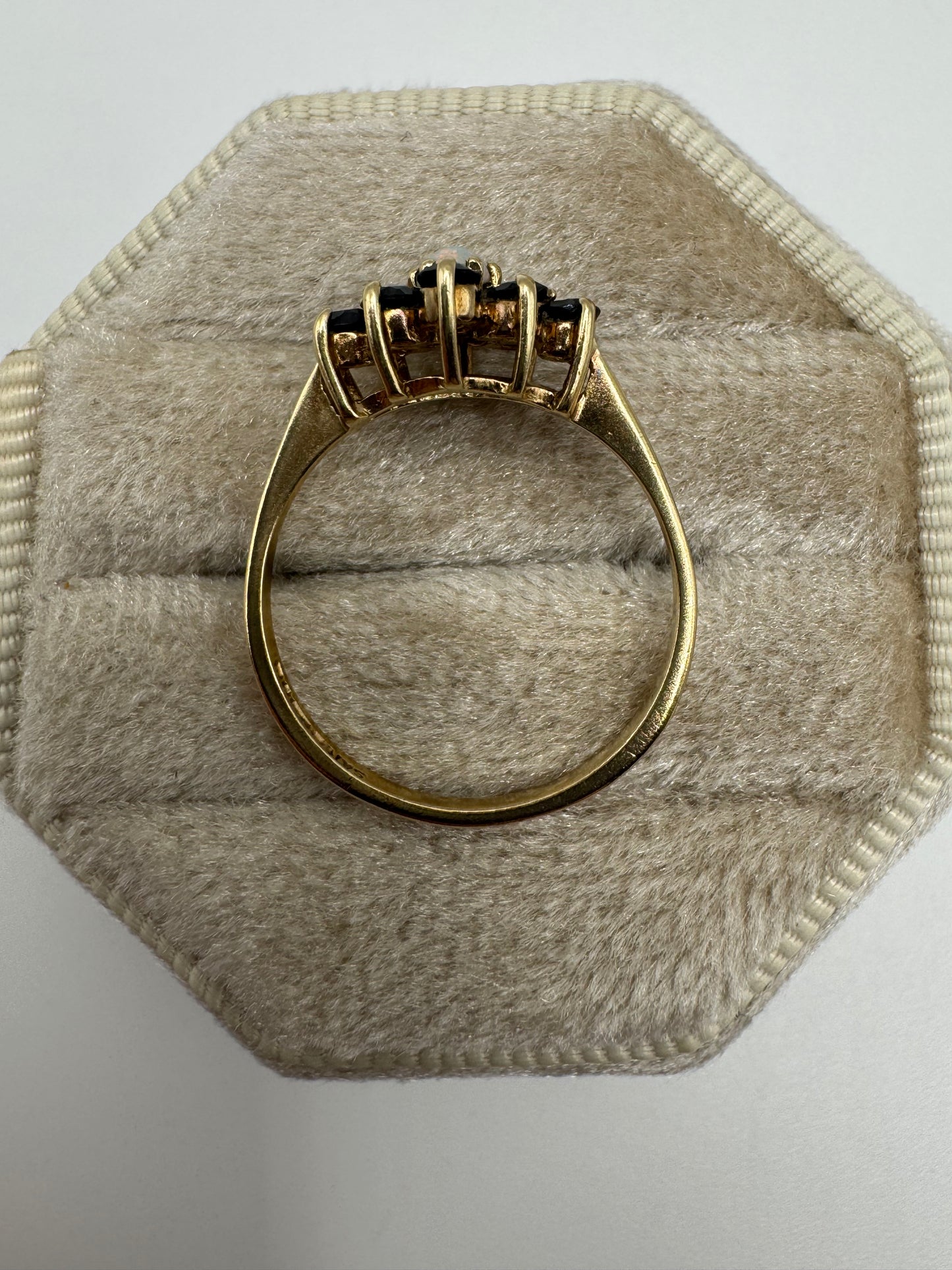 9ct gold opal and sapphire ring