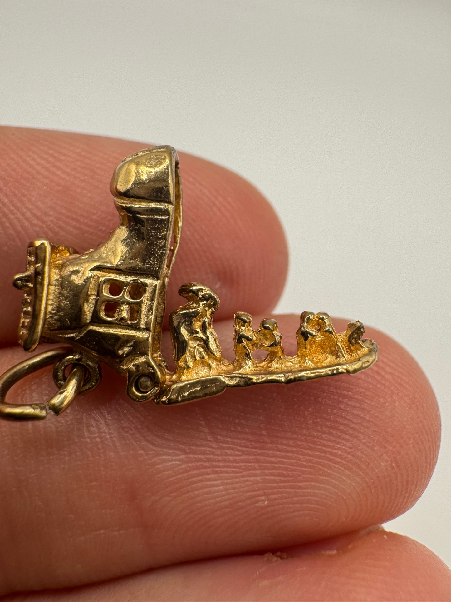 9ct gold “Old Woman in a Shoe” charm