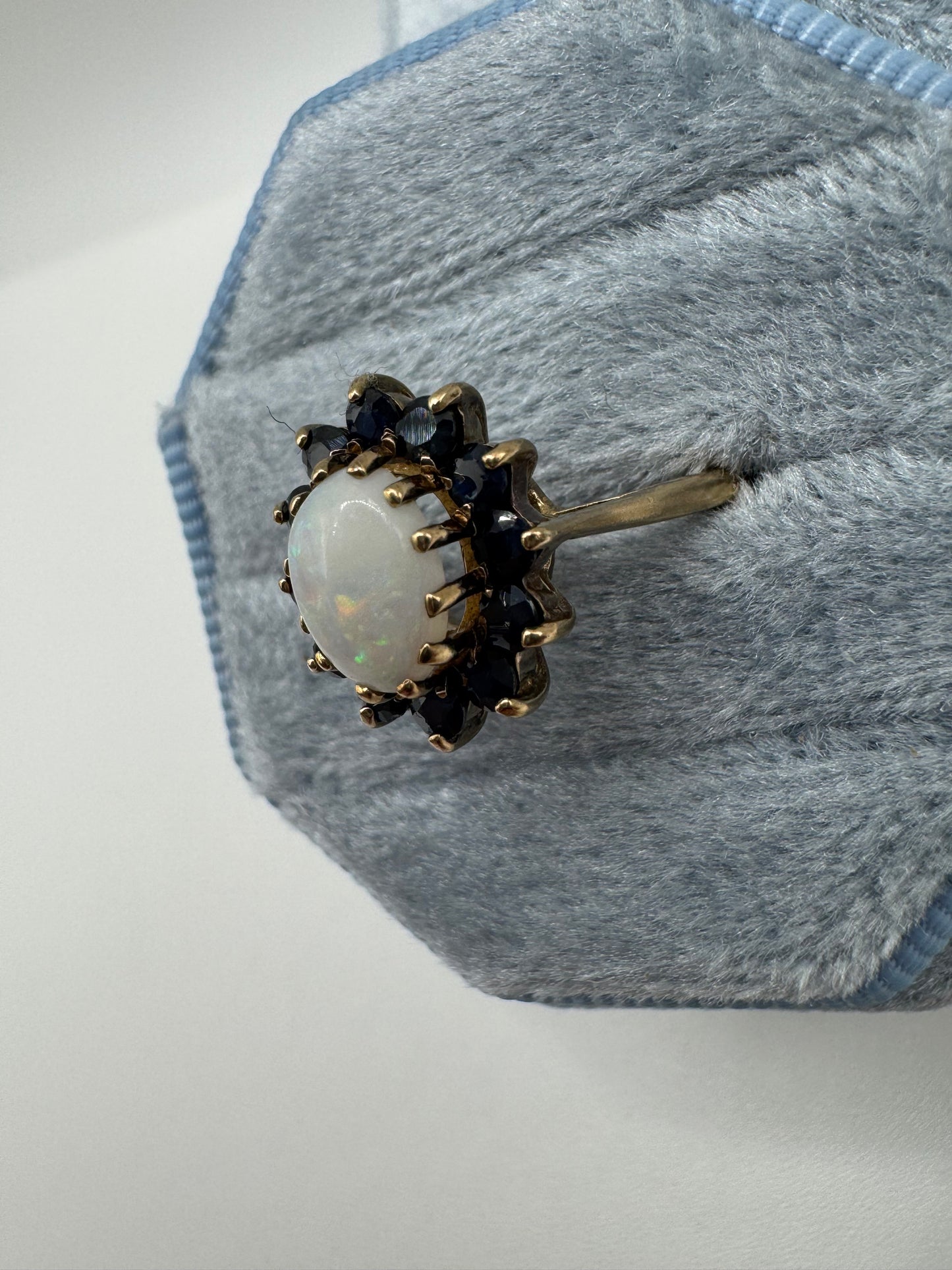9ct gold opal and sapphire ring