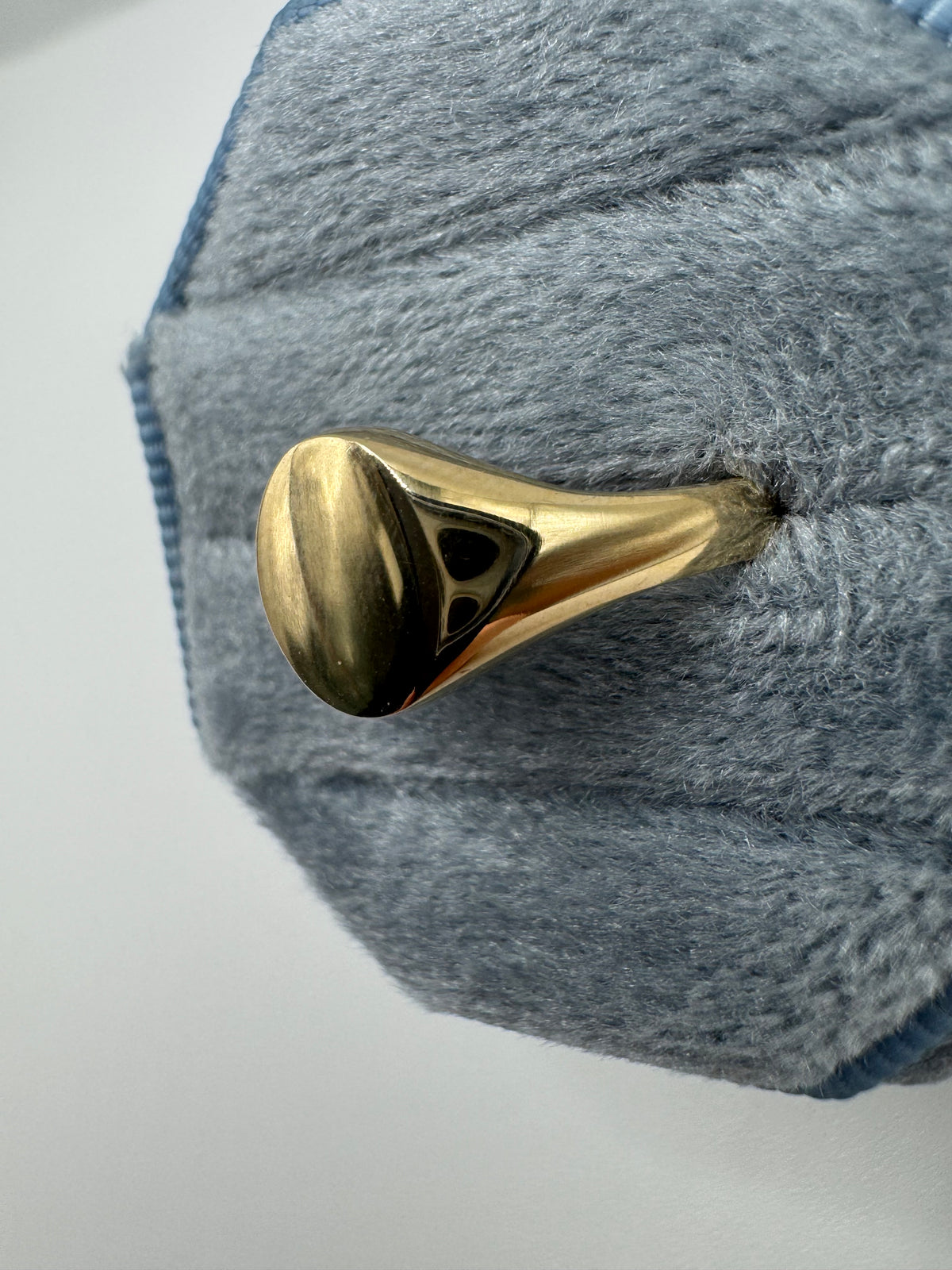 9ct gold signet ring