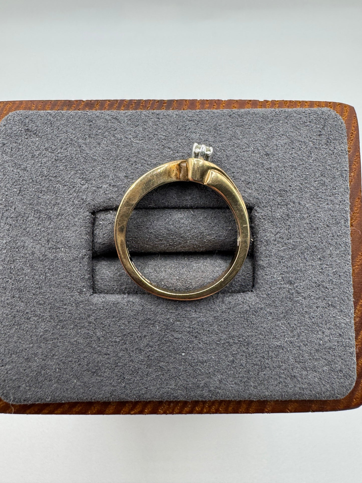 9ct gold diamond twist ring