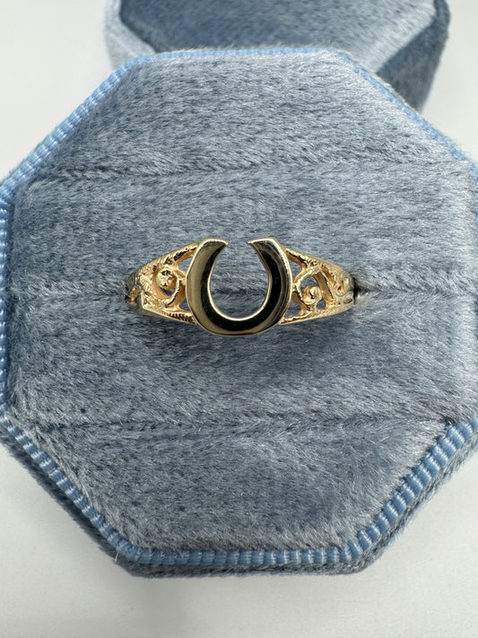 9ct gold horseshoe ring
