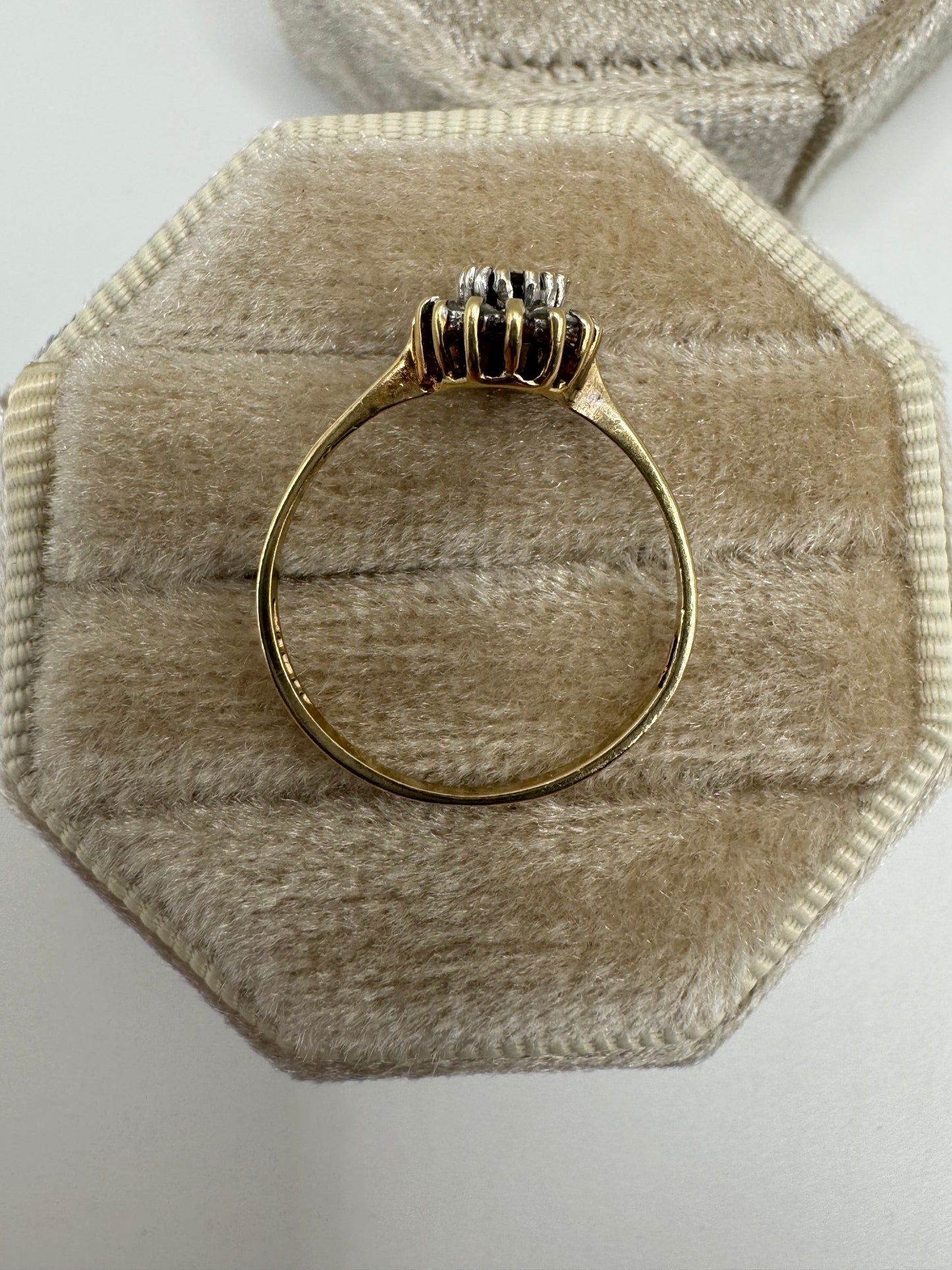 9ct gold sapphire and cz ring