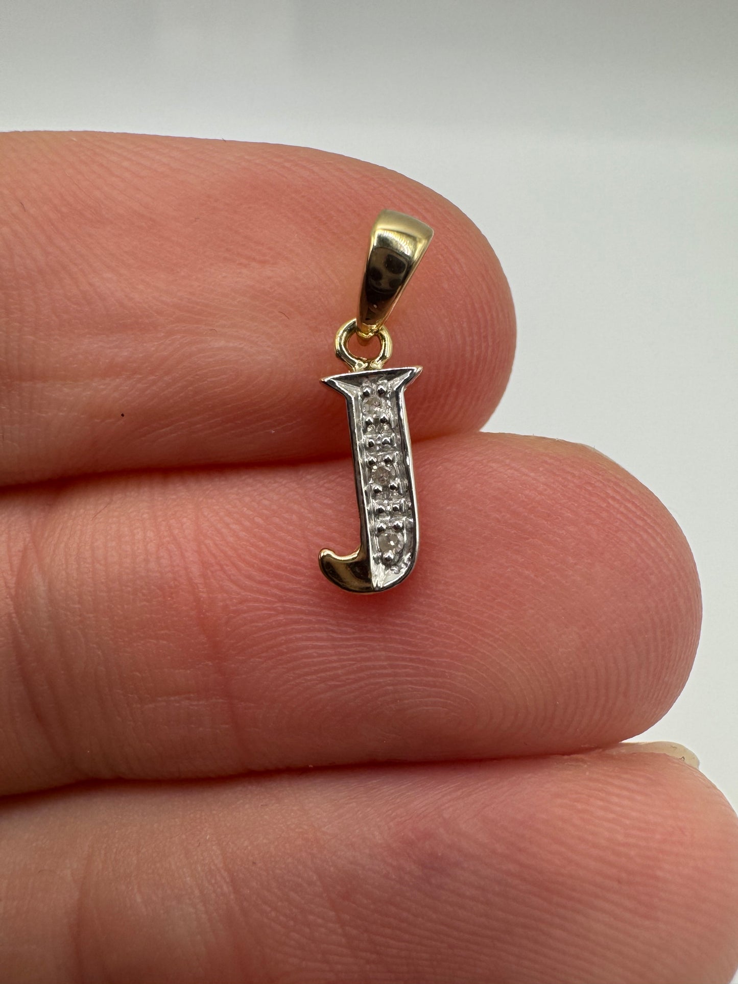 9ct gold diamond initial J pendant