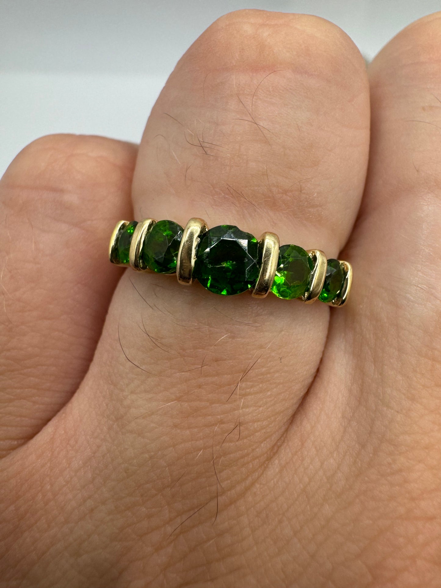 9ct gold diopside ring