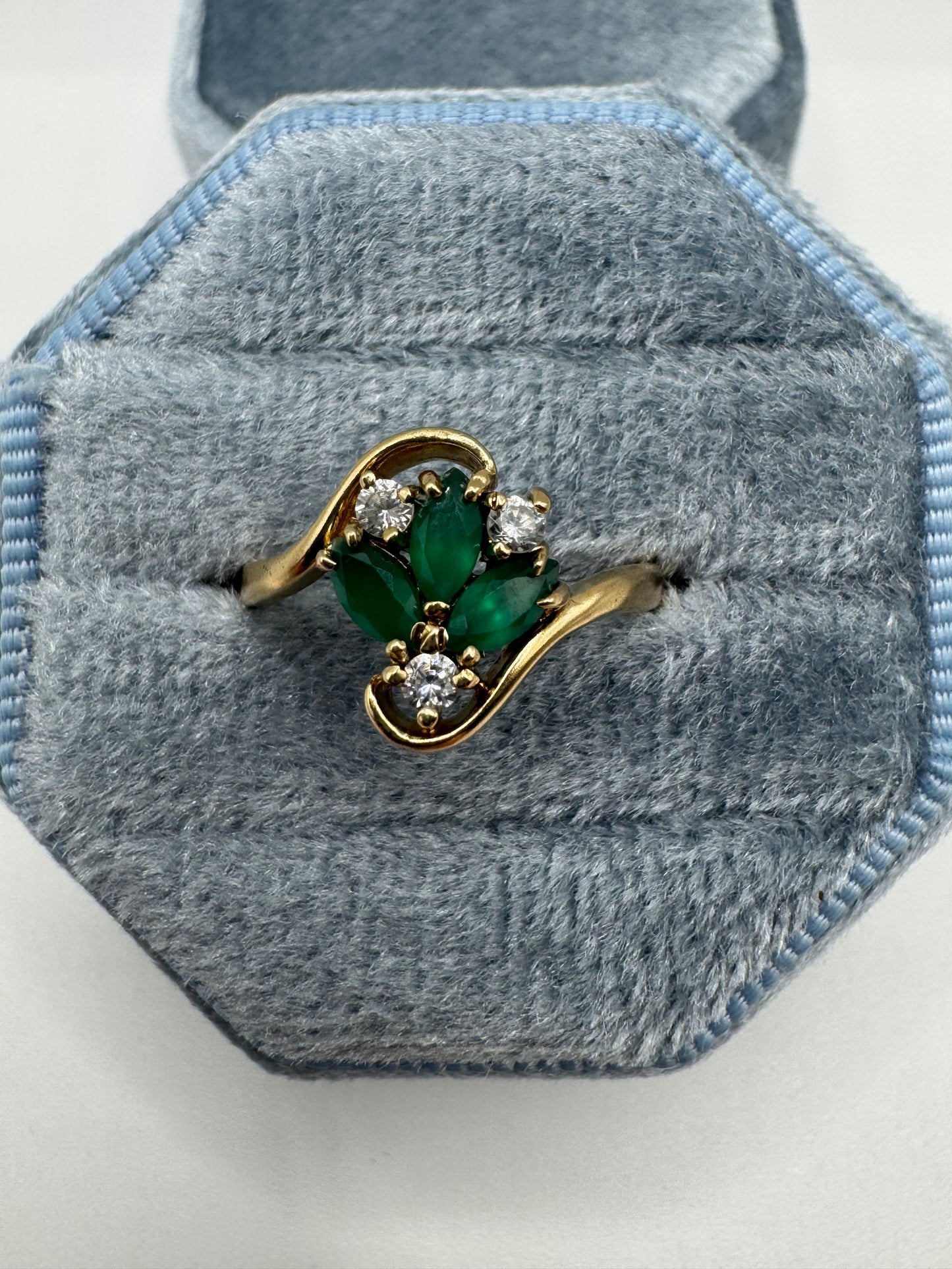 9ct gold emerald and cz ring