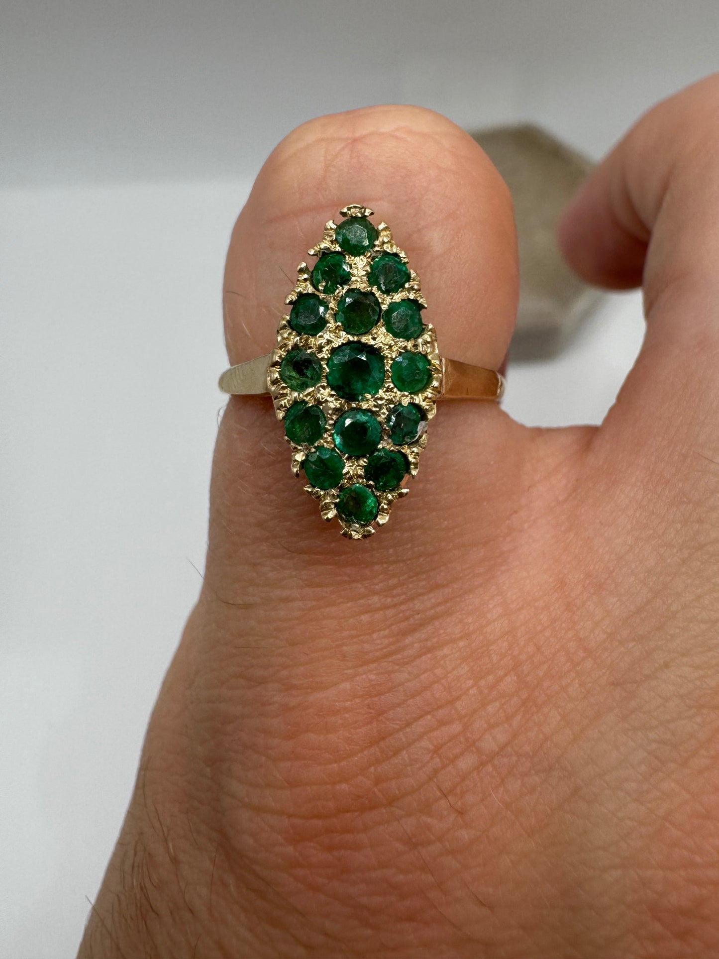 9ct gold emerald navette ring