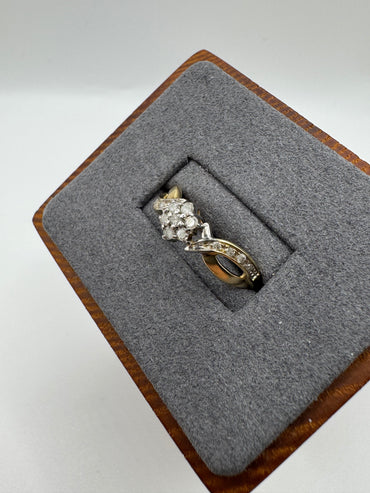9ct gold diamond cluster ring