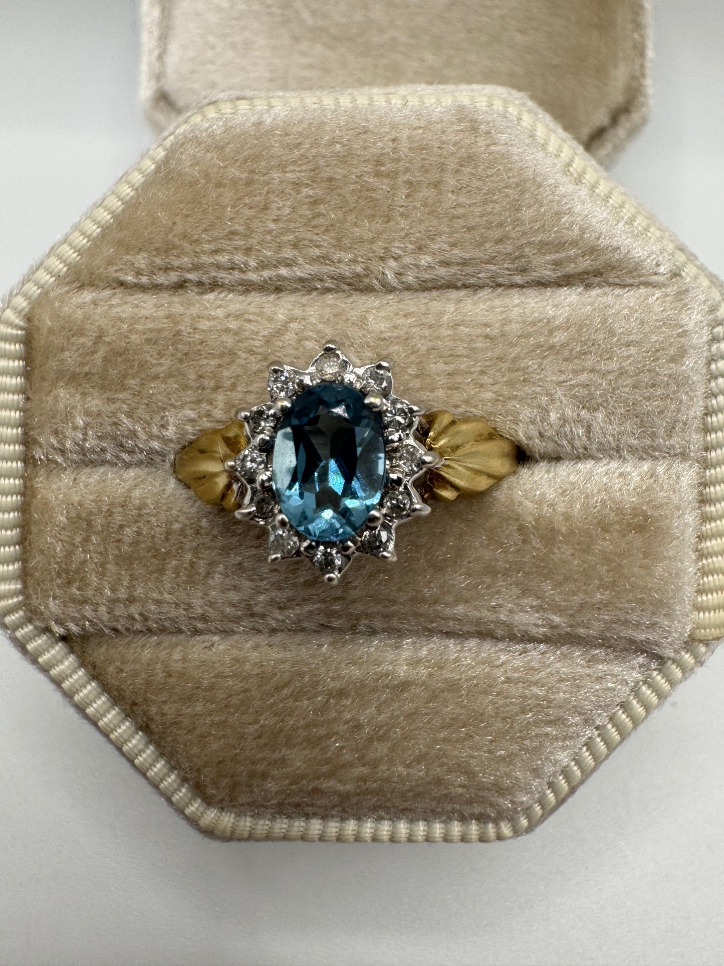 9ct gold topaz and diamond ring
