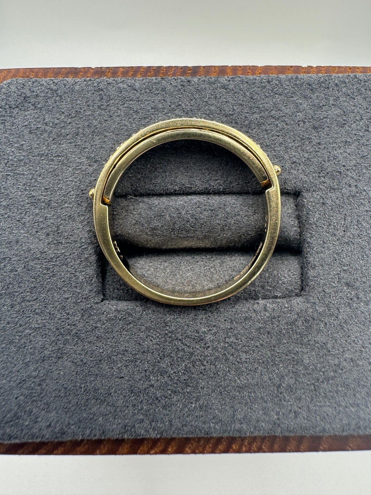 9ct gold diamond ring