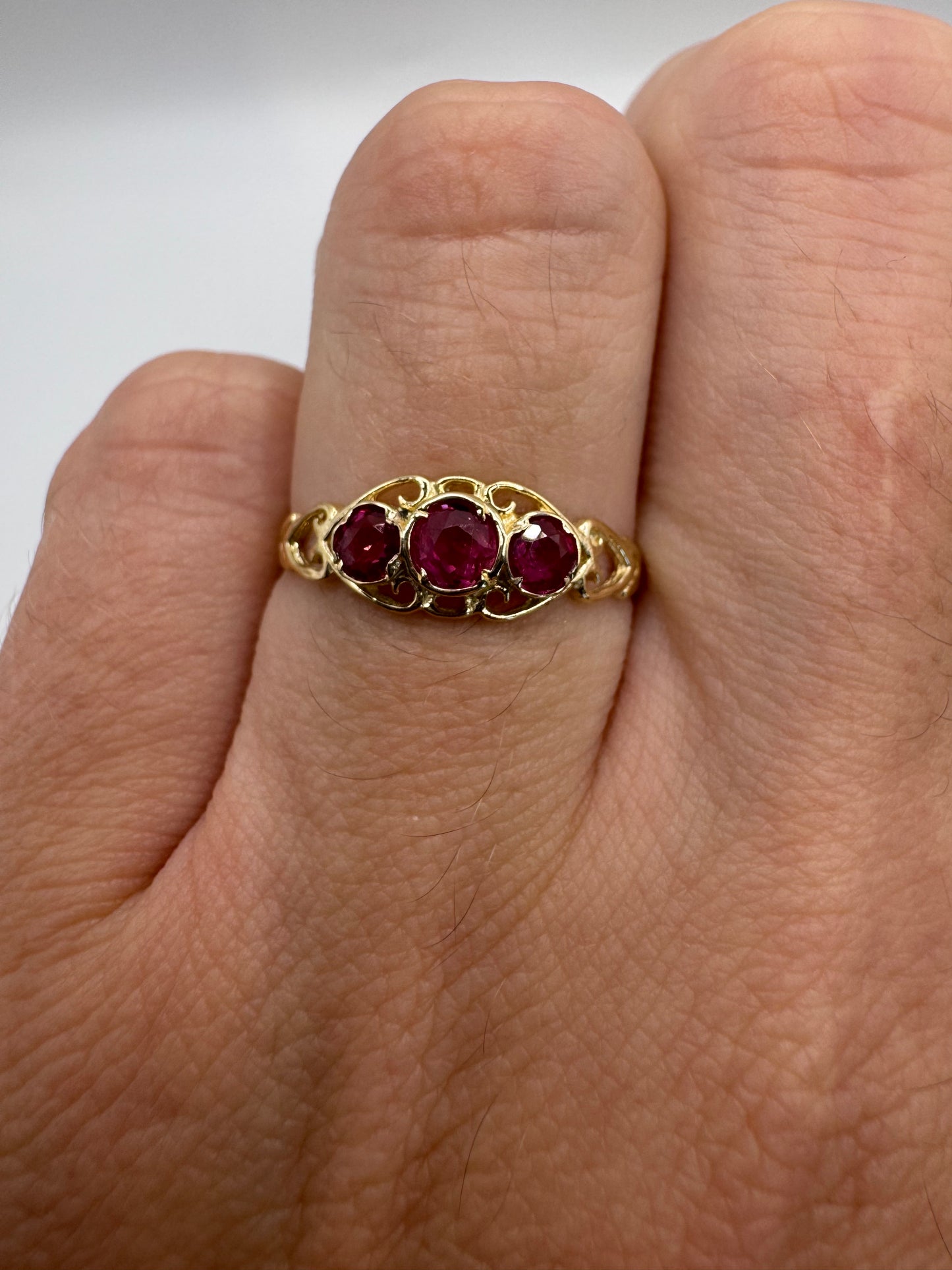 9ct gold ruby ring